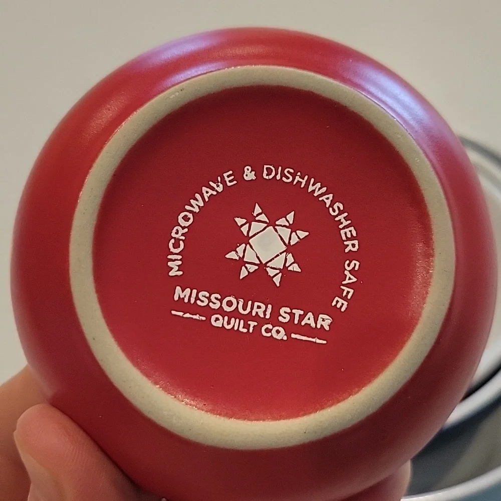 Missouri Star Quilt CO Measuring Bowl Set.